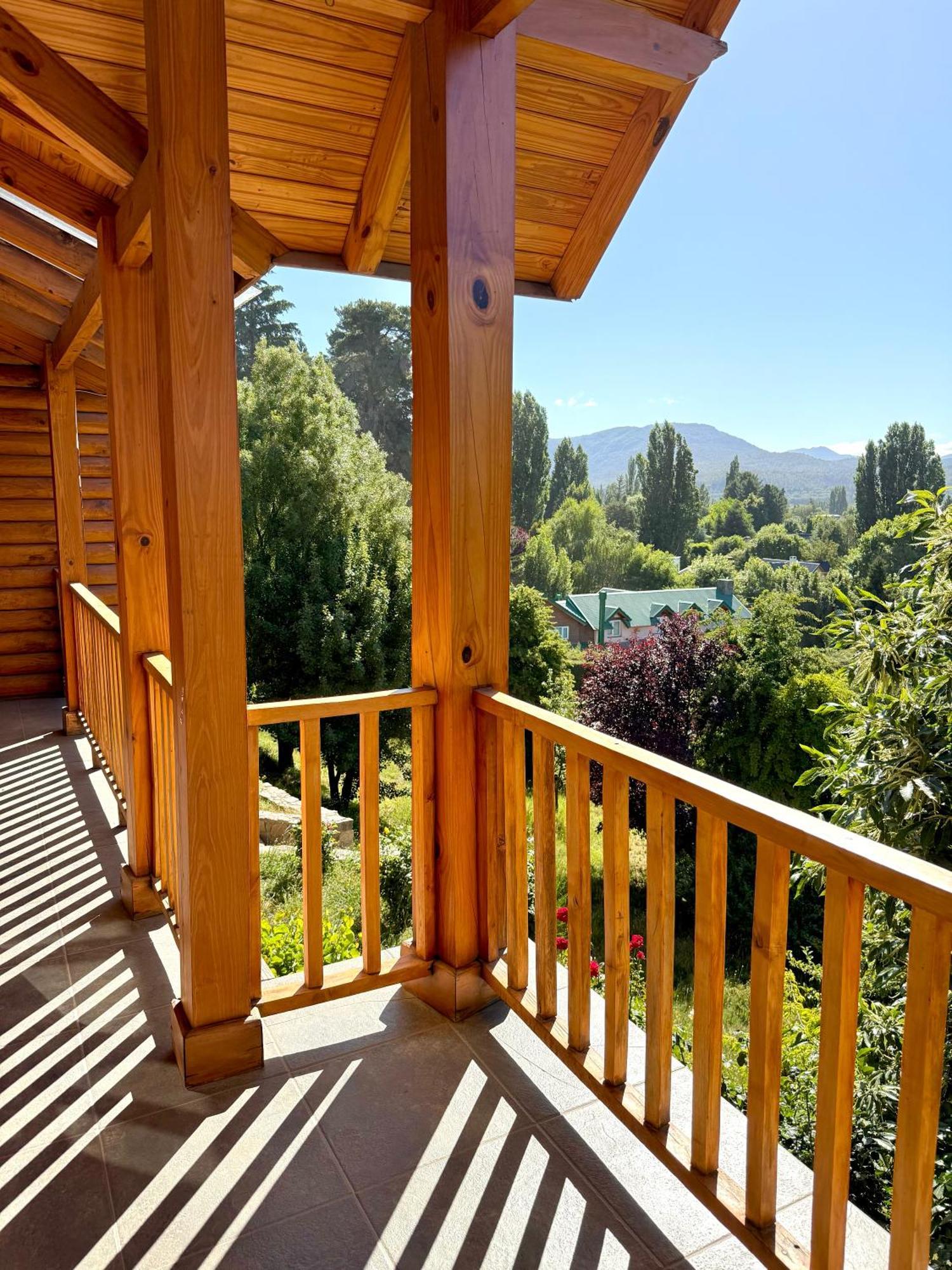 San Martín de los Andes Hosteria Baerenhaus מראה חיצוני תמונה
